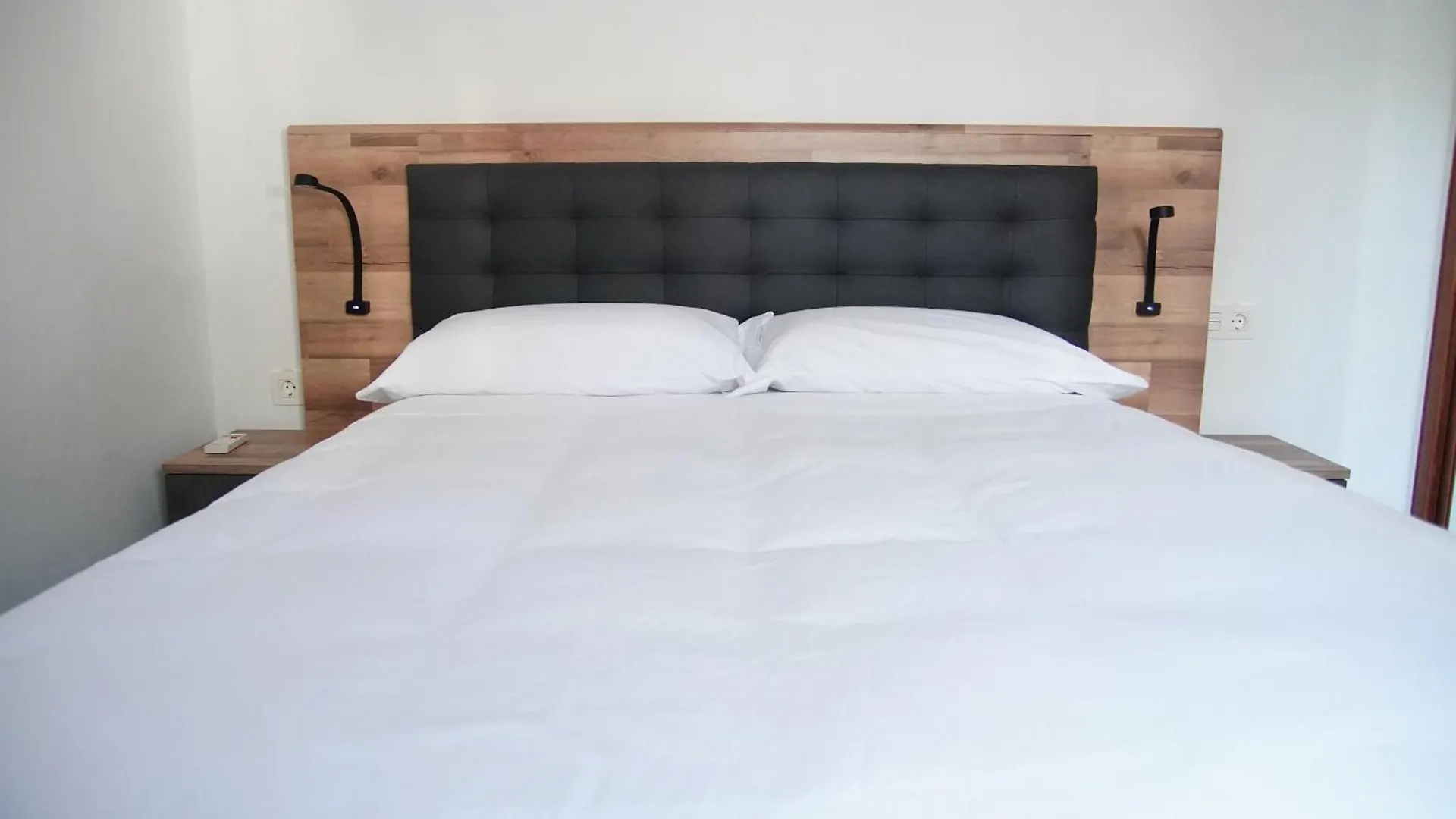 Apartamento Completo En El Casco Historico Con Vista A La Sierra Nevada Granada Spain