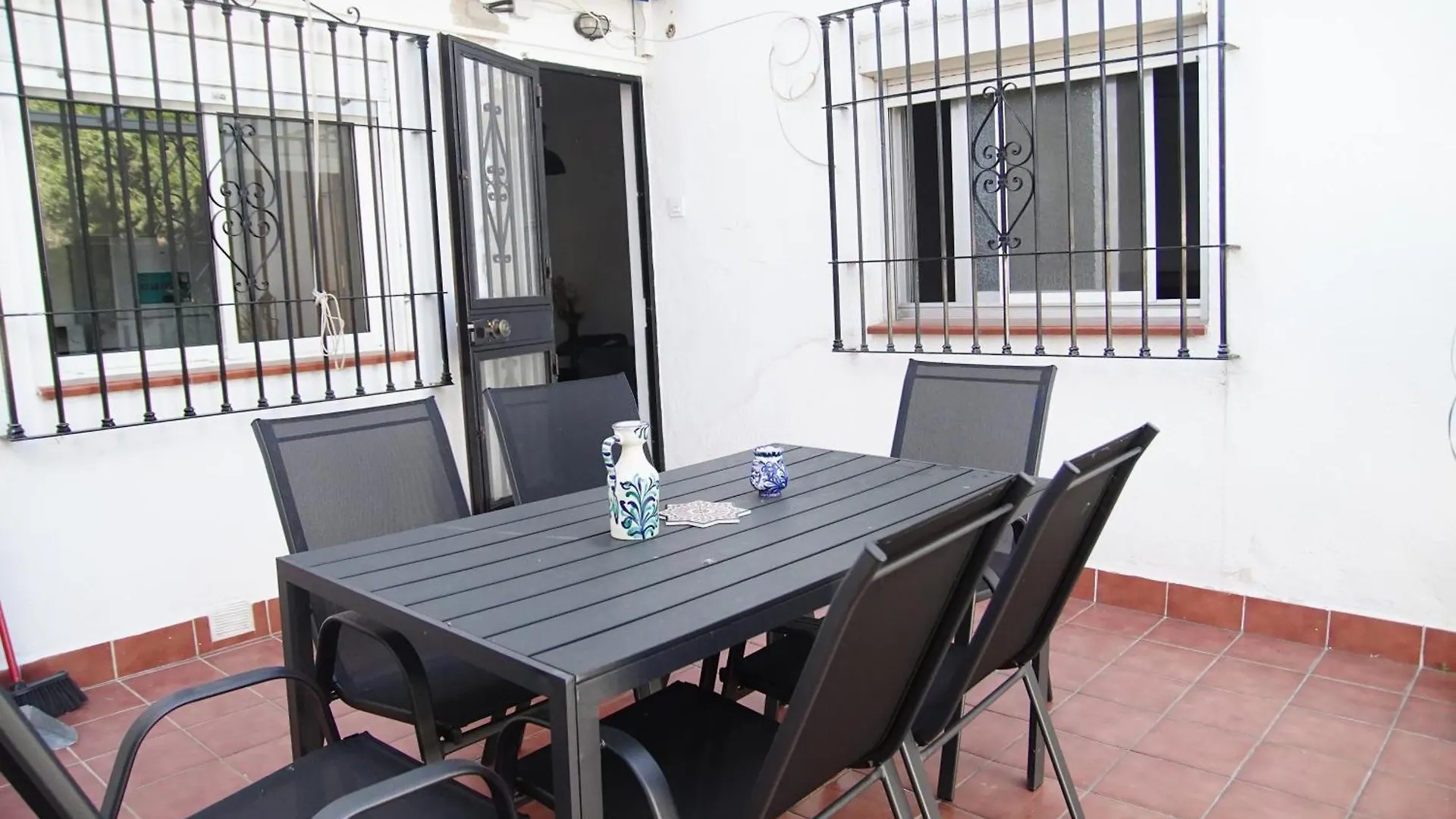 Apartamento Completo En El Casco Historico Con Vista A La Sierra Nevada Granada 0*,  Spain